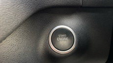 Volvo Xc40 2.0 B4P Inscription Pro 5dr Auto Petrol Estate